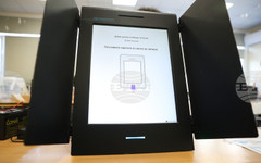 Районната избирателна комисия в 7-и МИР в Габрово реши да преустанови гласуването с машина в секция в Трявна