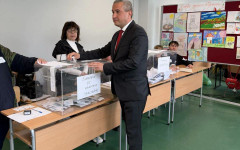 Иван Кръстев: Гласувам всяко дете да има равен шанс за щастливо бъдеще!