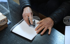 Общо осем жалби и сигнали са постъпили до Районната избирателна комисия в Благоевград, съобщиха от комисията