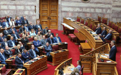 Оставка в гръцкото правителство на фона на скандала със субсидиите