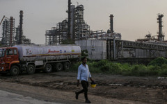 Коя е истинската цена на петрола?