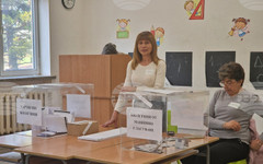 В избирателни секции в община Самуил са подменени параваните за гласуване след сигнал за нарушения