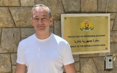 Николай Младенов гласува в Кайро