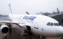 Иран възобновява международните полети, но не от Техеран