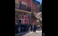 Живеещи в София, но без адресна регистрация, избират да гласуват в Сърбия