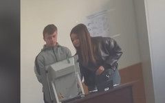 "Ферди ще ни каже къде да натиснем": Скандални избори в село Великденче, има арести