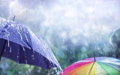 Слънцето се скрива! Идват гръмотевични бури и градушки