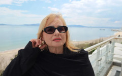 Тони Димитрова: Ние, гласоподавателите, сме композиторите и текстописците, политиците са просто изпълнителите