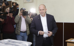 Румен Радев: Готови сме с различни варианти, за да има стабилно правителство