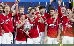 АЗ Алкмаар вдигна Купата на Нидерландия след впечатляваща победа