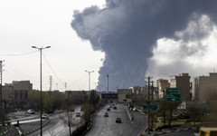 Тръмп се закани да взриви цял Иран, Турция работи за алтернатива на Ормузкия проток