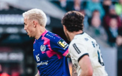 Майнц измъкна равенството срещу Гладбах след дузпа в последните секунди