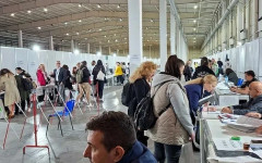 Екшън и чували с бюлетини в Пловдив. Защо е битката