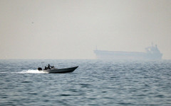 САЩ превзеха ирански товарен кораб малко преди изтичането на примирието