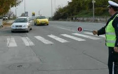 7 акта и 57 глоби са наложили търновските пътни полицаи в изборния ден