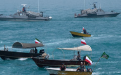 След съботния рекорд: Трафикът през Ормузкия проток спря неочаквано