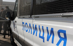 Искат постоянен арест на двама полицаи, за трафик на мигранти