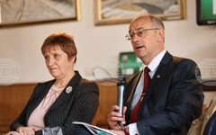 Изданията на БТА и БАН са две текстови крила - академичното и художественото, на националния дух в наши дни, каза чл.-кор. Атанас Семов