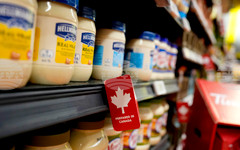 Годишната инфлация в Канада се покачва до 2,4 на сто през март, тъй като войната в Близкия изток повиши цените на бензина