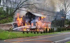 Шест деца и майка загинаха при пожар от експлозия