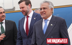 Двойна игра: Разузнаването на САЩ предупреждава Тръмп за заплаха от пакистанския военен командир