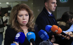 Илияна Йотова най-вероятно ще свика 52 НС следващата седмица