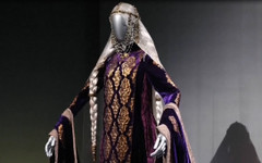 Изложба в Италия: Представени са рокли на кралици от киното, театъра и операта