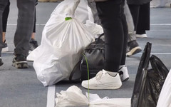 Напрежение съпроводи предаването на изборните книжа на много места в страната