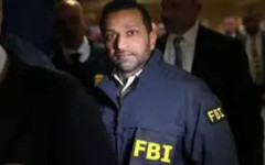 Шефът на ФБР съди списание за 250 млн. долара