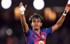 По стъпките на идола: Ламин Ямал с историческо постижение и емоционален жест към Лионел Меси