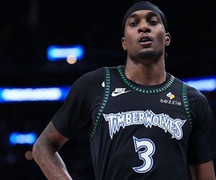 Играч на Минесота: Всички в Денвър са слаби защитници