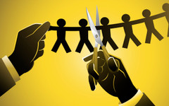 Войната в Иран засегна британските служители-бизнесът съкращава все повече кадри