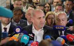 Европейското издание ИЮ обзървър: Радев не е Орбан