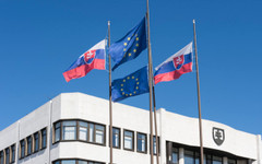 Словакия решава на референдум да получава ли премиера пожизнена пенсия