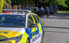 17-годишен е обвинен в палеж на синагога в Лондон