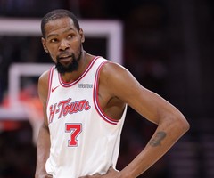 Кевин Дюрант "виси" до последно за втория мач с ЛА Лейкърс