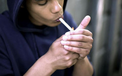 Поколение без тютюнев дим. Великобритания забранява цигарите за родените след 2008 г.