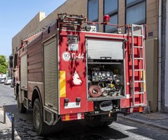 Гръцките власти издадоха предупреждение за опасност в района на Солун заради дим от горяща фабрика