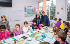 Старозагорски ученици вече учат с роботи и виртуална реалност