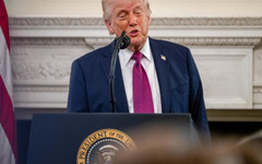 Тръмп участва в маратонско четене на Библията в САЩ