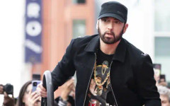 Еминем отпразнува 18 години трезвеност