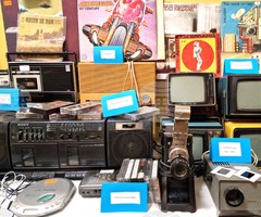 Предмети от миналото подредиха в изложба "Назад във времето" в Четвърто училище в Монтана