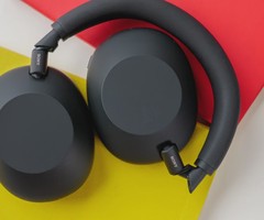 Sony изглежда разкри случайно юбилейните WH-1000XX