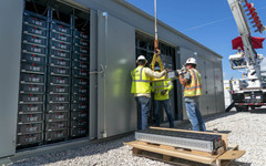 Грешките при батериите за ток: Много проекти, не където трябва, и хаотично управление