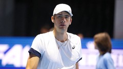 Донски стартира с победа в Рим