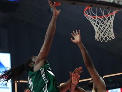 Панатинайкос заключи мястото си в плейофите на Евролигата