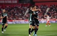 Бетис надви Жирона в голово шоу