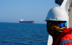 Военни представители от над 30 държави обсъждат възстановяването на корабоплаването в Ормузкия проток