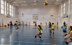 Огромна победа за училищния отбор по волейбол на СУ "Христо Ботев" в Нова Загора