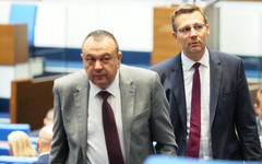 Вълната на Радев отнесе от парламента Хамид Хамид, Станислав Анастасов, Красен Кралев и още бивши остриета